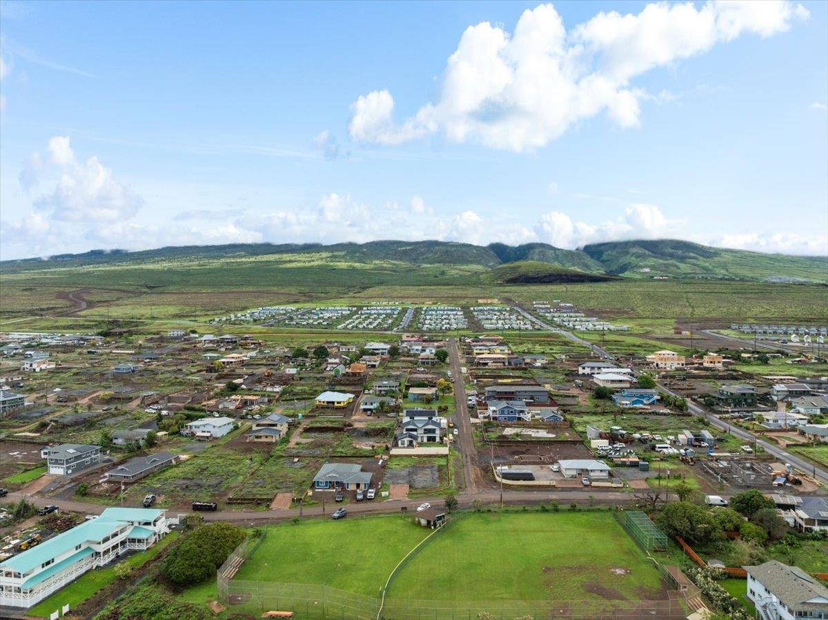 1560 Ainakea Road Lahaina, HI 96761 - Photo 22 of 25 a view of a city