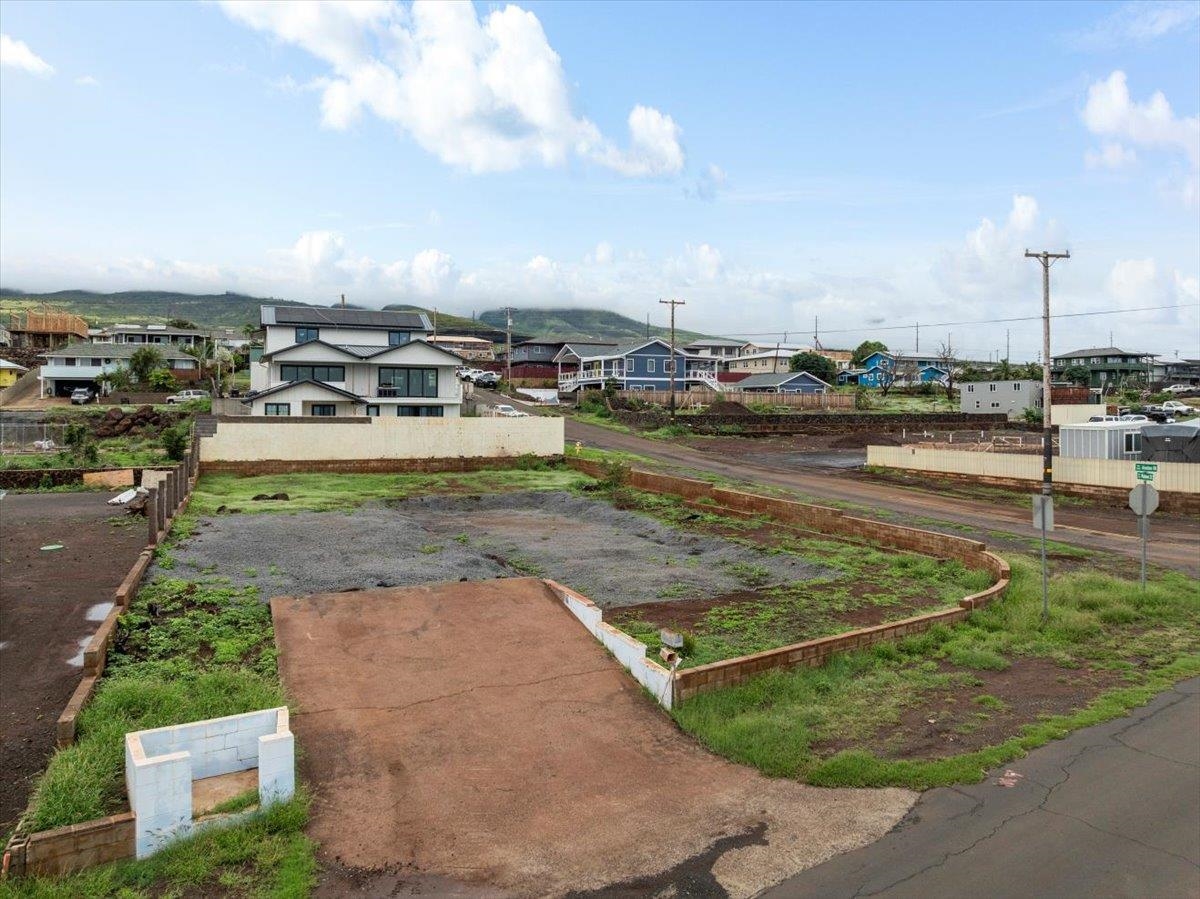 1560 Ainakea Road Lahaina, HI 96761 - Photo 3 of 25 a view of a swimming pool and lake view