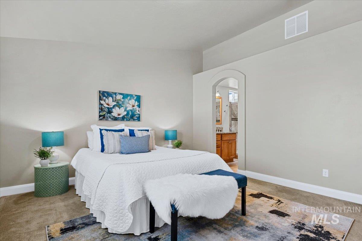5850 West Rotherham Drive Eagle, ID 83616 - Photo 12 of 50 Vaulted Ceilings & Spacious