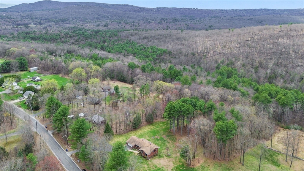 80 Russellville Road Southampton, MA 01073 - Photo 3 of 42