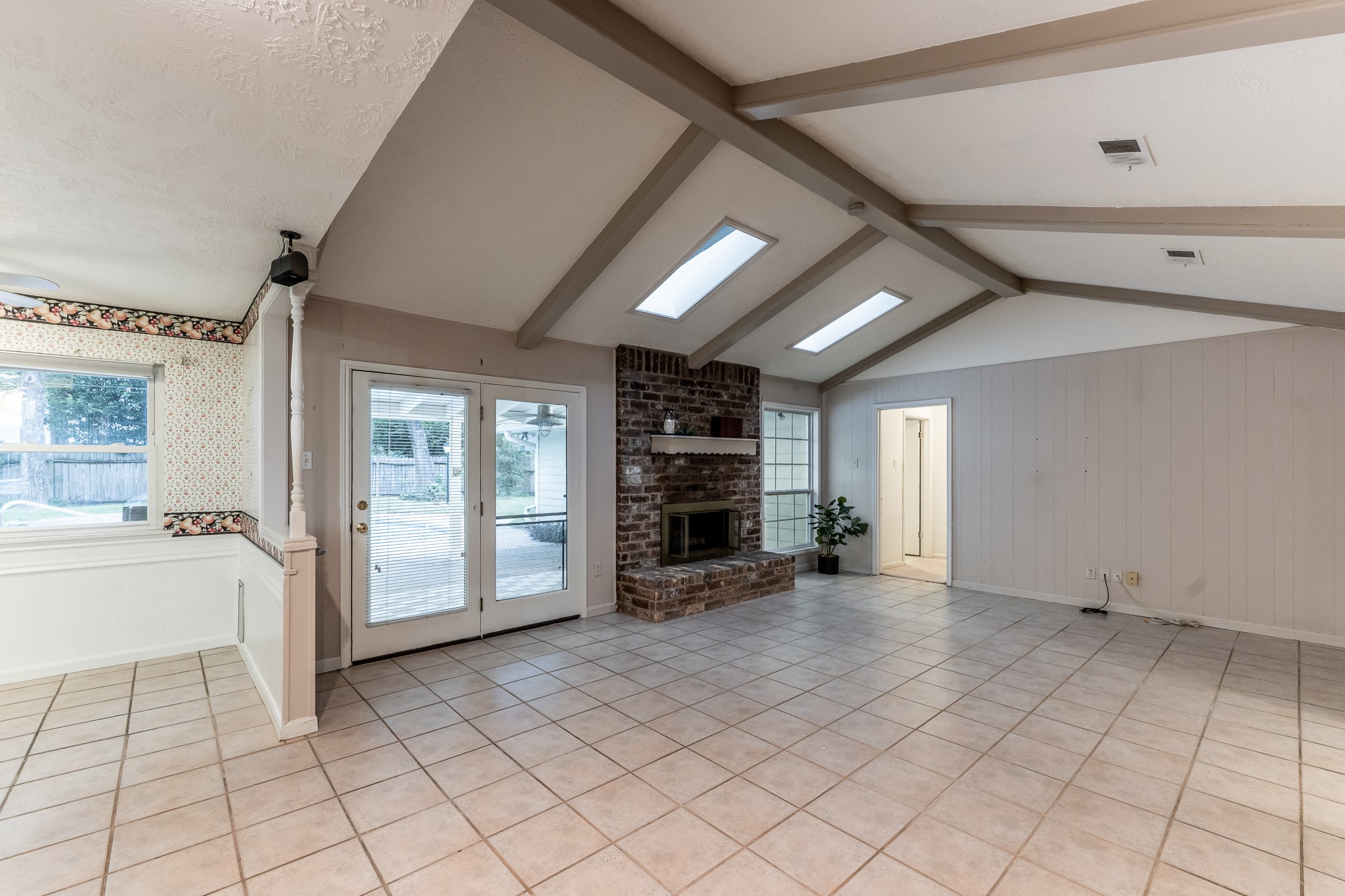 206 Hickory Ridge Drive Shenandoah, TX 77381 - Photo 16 of 35 a view of an empty room with a window