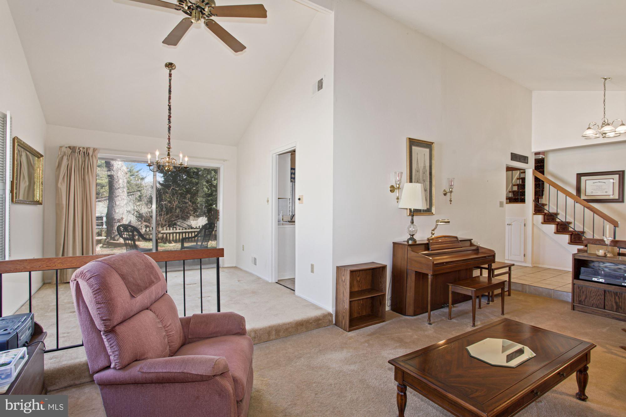 6 Greencastle Road Sterling, VA 20164 - Photo 12 of 27 Gallery Image 12