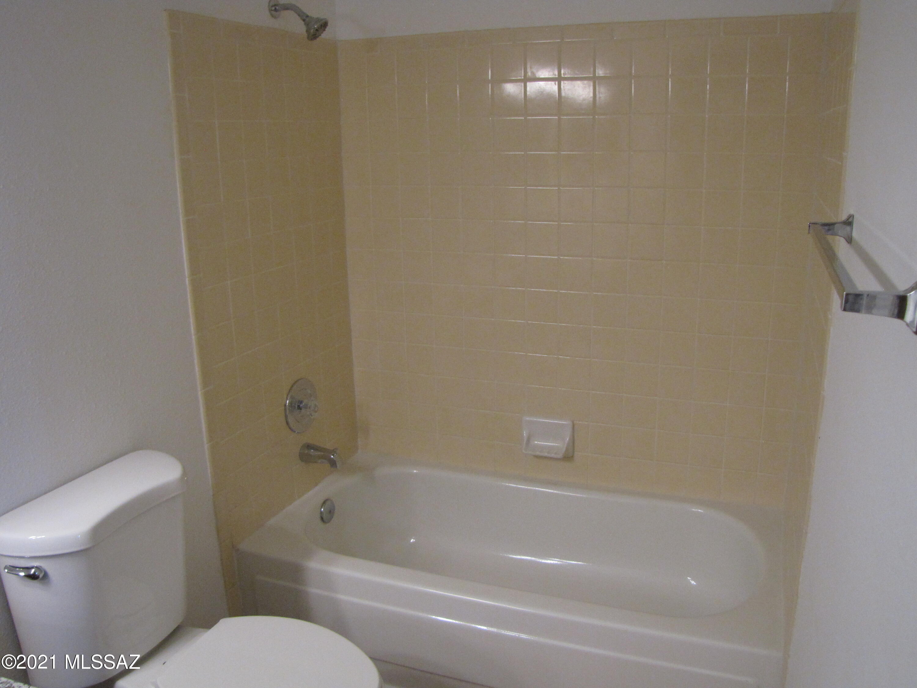 6625 East Golf Links Road, Unit 15 Tucson, AZ 85730 - Photo 9 of 18 IMG_5225
