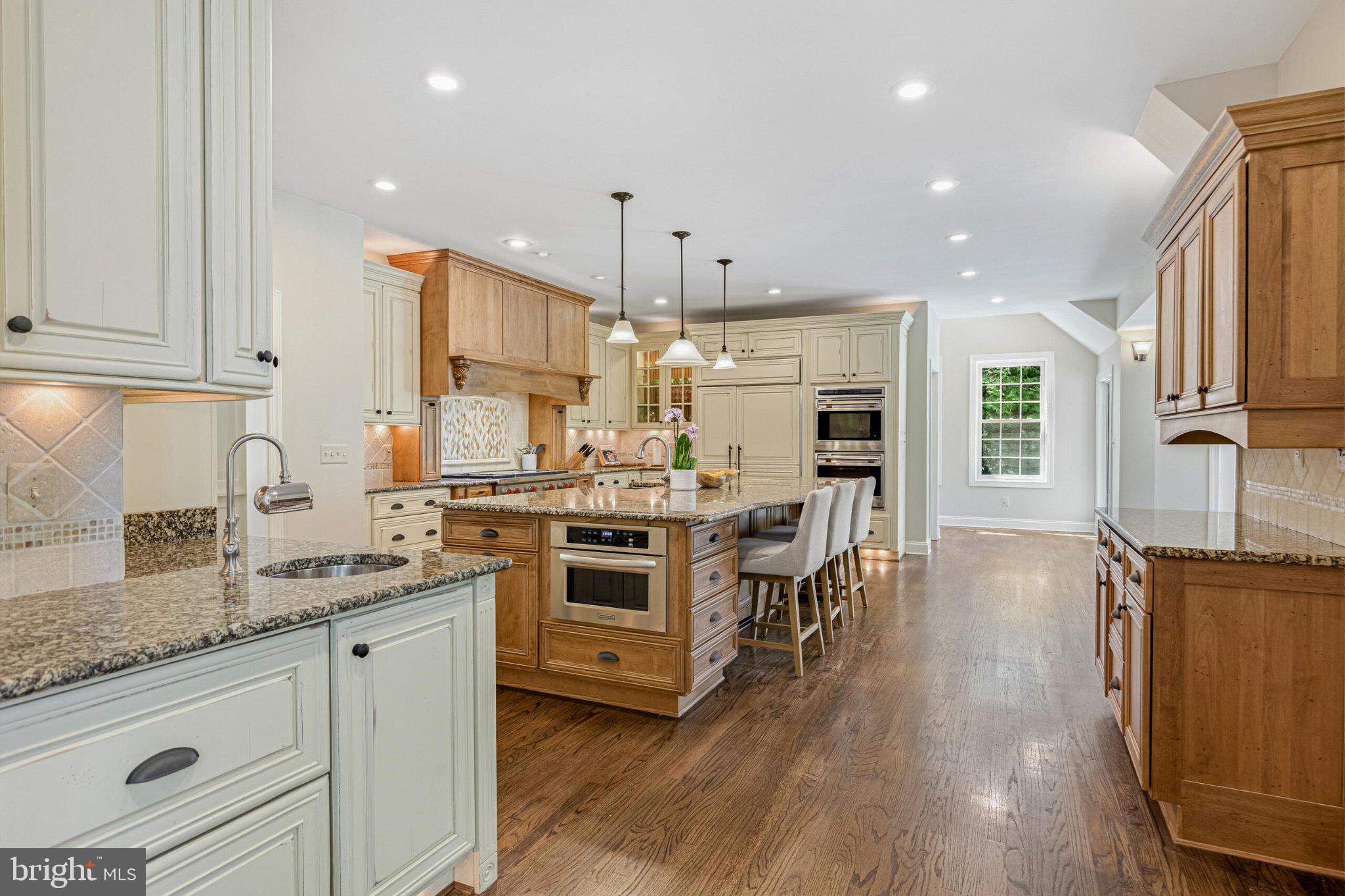 1236 Tottenham Court Reston, VA 20194 - Photo 28 of 82 Gallery Image 28