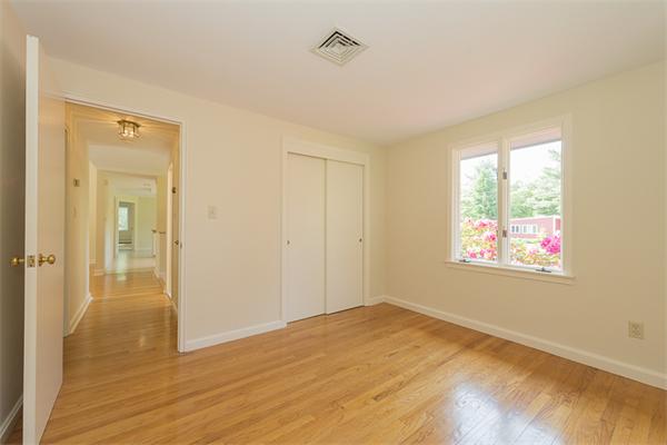 127 Kendall Road Lexington, MA 02421 - Photo 16 of 21 Gallery Image 16