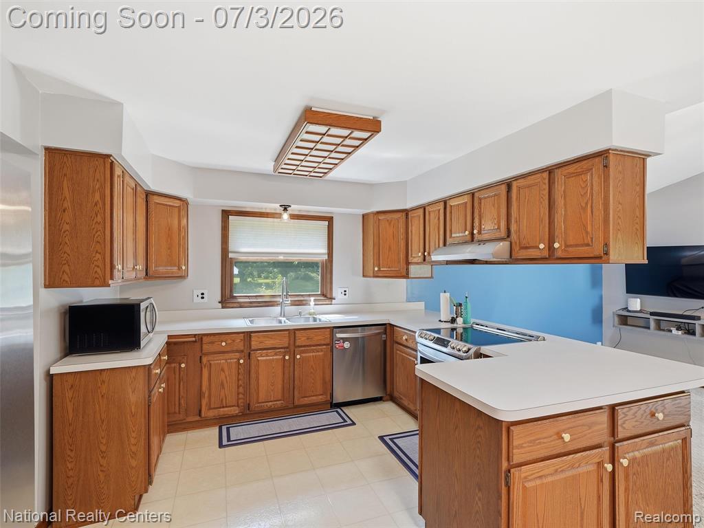 40368 Village Wood Road Novi, MI 48375 - Photo 11 of 49