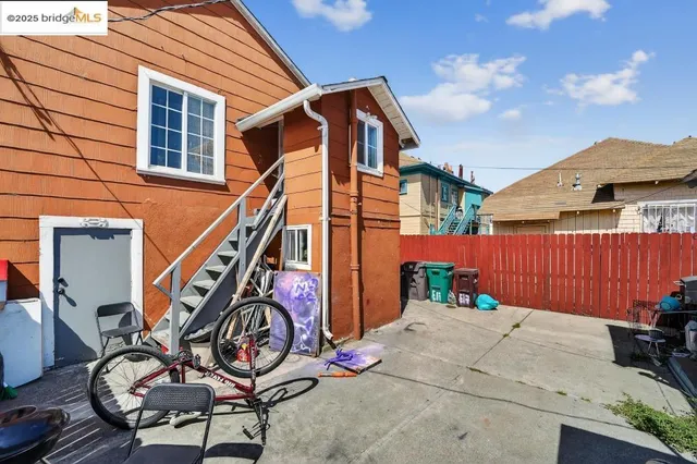 $699,000 | 4114 East 17th Street, Oakland, CA 94601