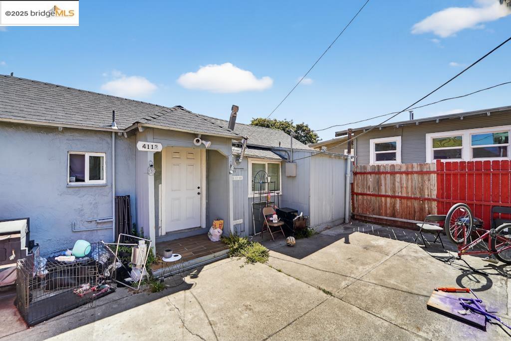 4114 East 17th Street Oakland, CA 94601 - Photo 4 of 39