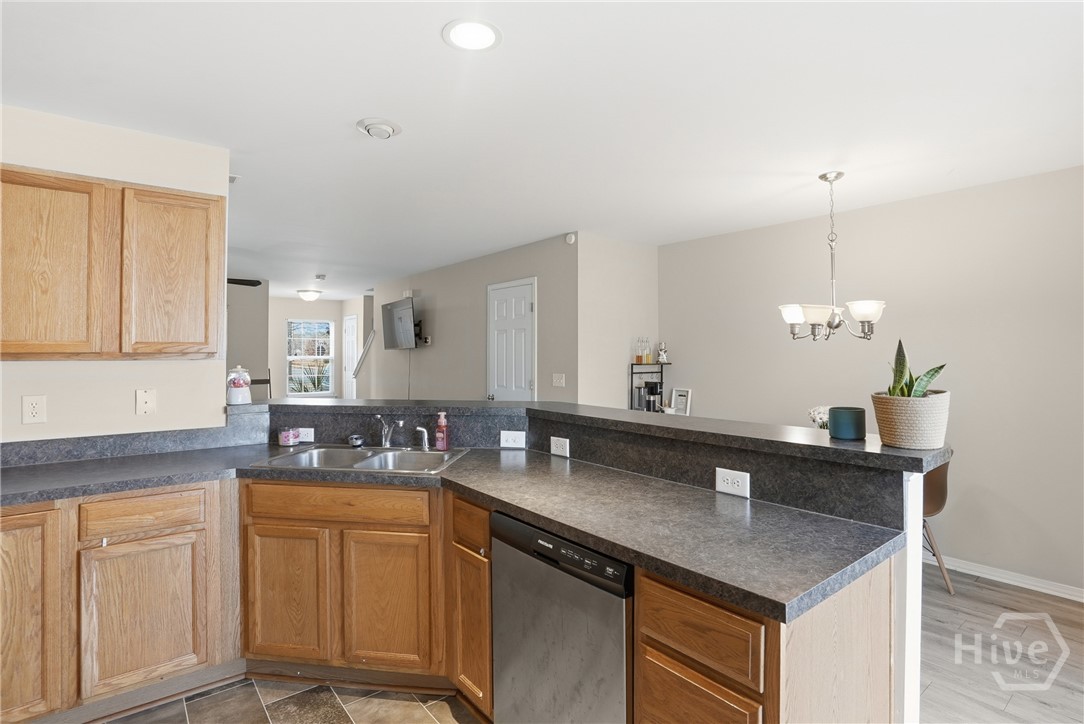 61 Timber Crest Court Savannah, GA 31407 - Photo 12 of 29