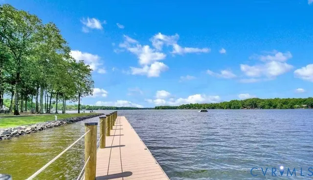 $549,900 | 4230 Lakeview Parkway, Locust Grove, VA 22508