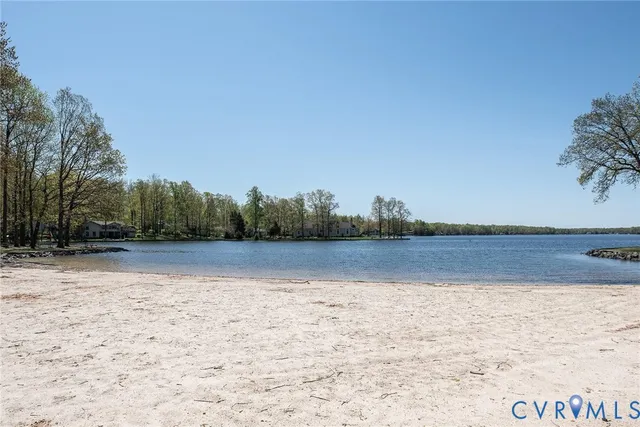 $549,900 | 4230 Lakeview Parkway, Locust Grove, VA 22508