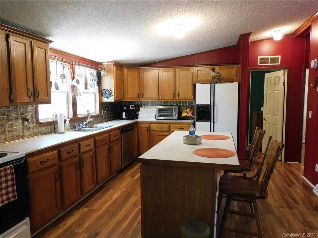 1635 Davis Farm Road York, SC 29745 - Photo 3 of 22 Gallery Image 3