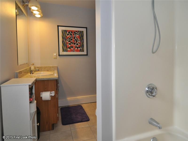 191 Kings Ridge Road South Kingstown, RI 02879 - Photo 25 of 25 Bathroom.