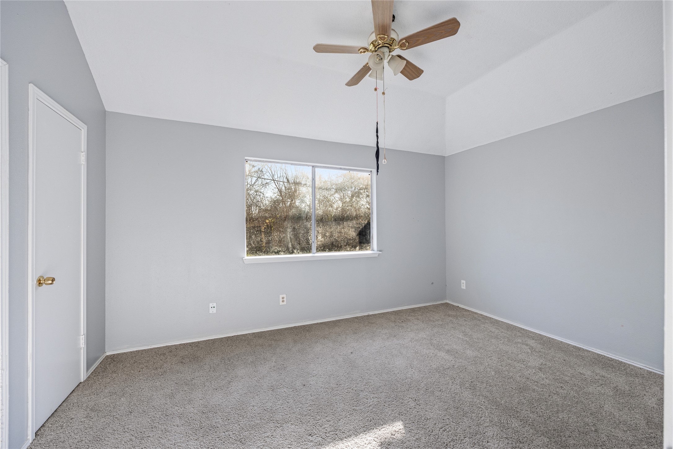 11018 Clark Road Houston, TX 77076 - Photo 12 of 25
