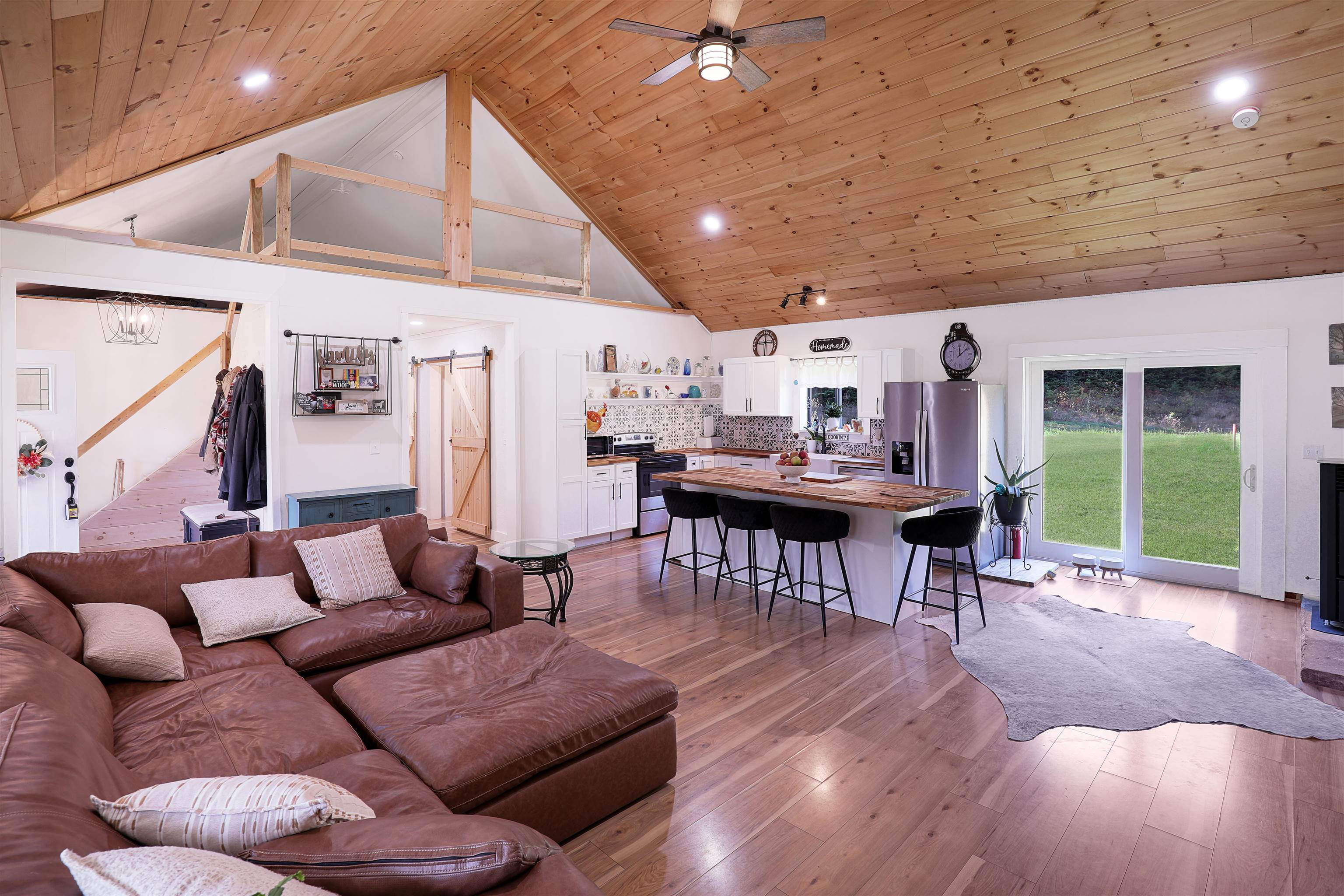 263 Milan Road Milan, NH 03588 - Photo 6 of 18