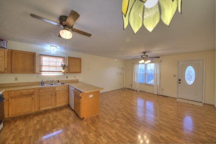600 Western Road Waynesboro, VA 22980 - Photo 5 of 26 Gallery Image 5