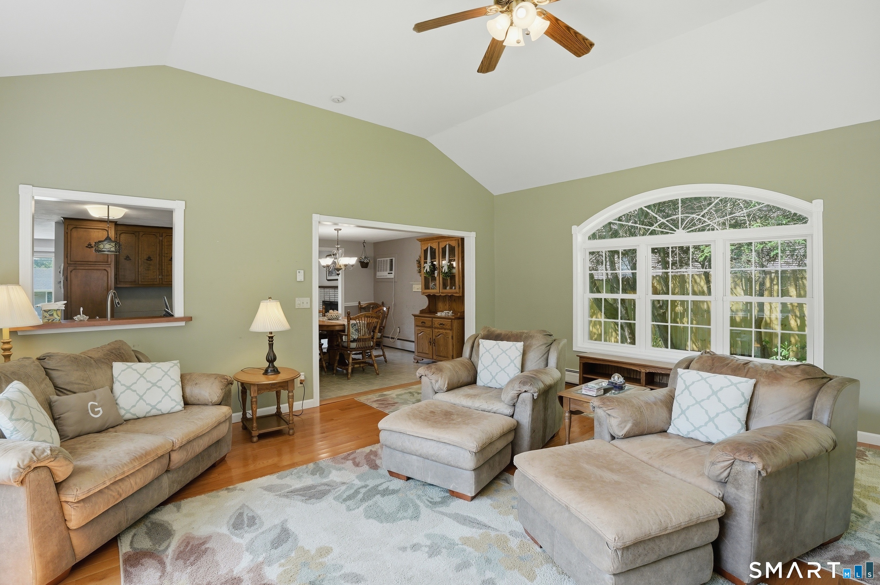 425 Sonstrom Road Bristol, CT 06010 - Photo 4 of 32