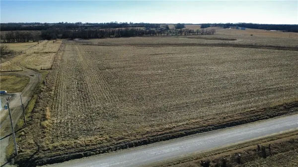 $600,000 | 167th Street, Edgerton, KS 66021