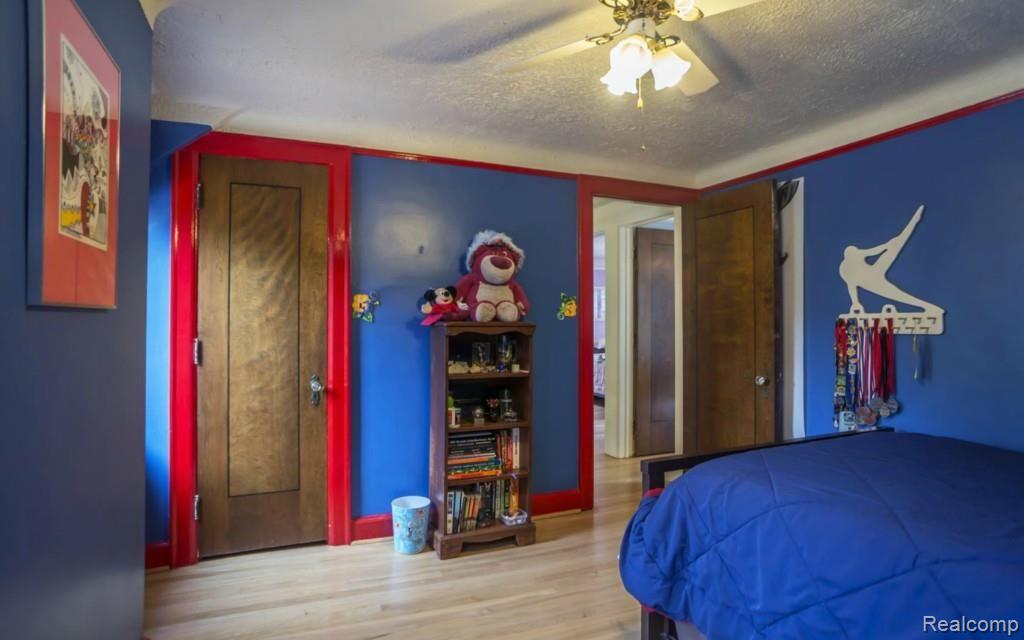 2444 Devonshire Road Bloomfield Hills, MI 48302 - Photo 22 of 25 18-photo-web-1680x1050-156674.jpg