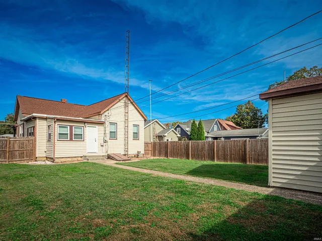 $135,000 | 716 East 5th Street, Mount Vernon, IN 47620