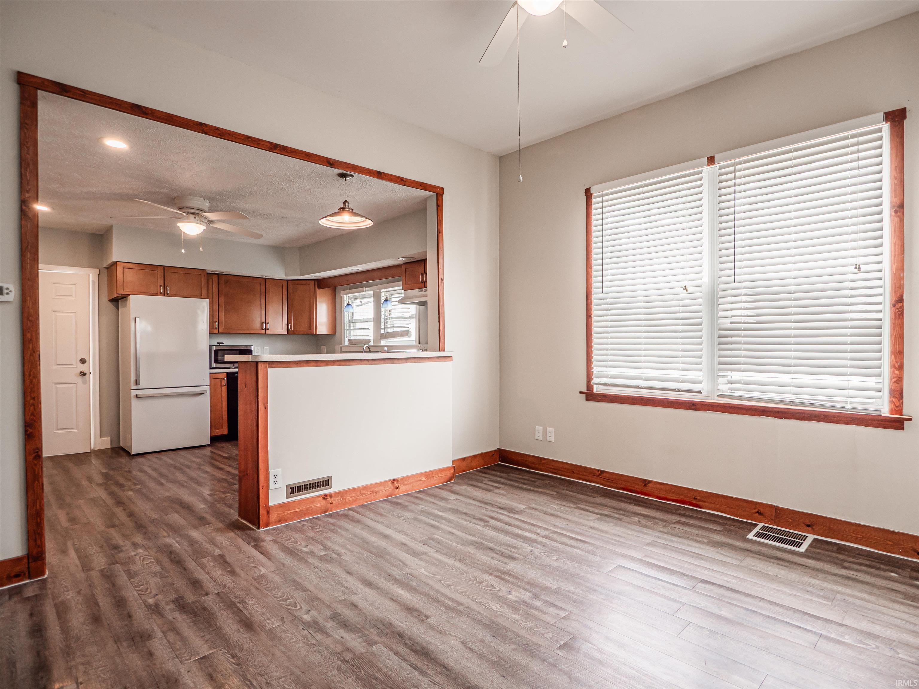 716 East 5th Street Mount Vernon, IN 47620 - Photo 6 of 24