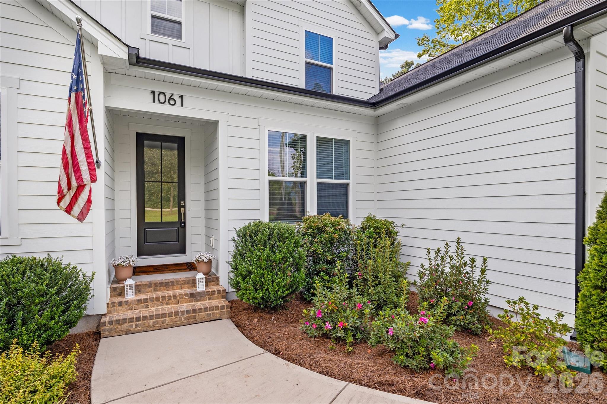 1061 Kendrick Road Clover, SC 29710 - Photo 2 of 33 Gallery Image 2