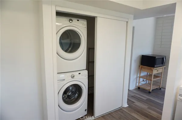 $3,850 | 18243 Superior Street, Northridge, CA 91325