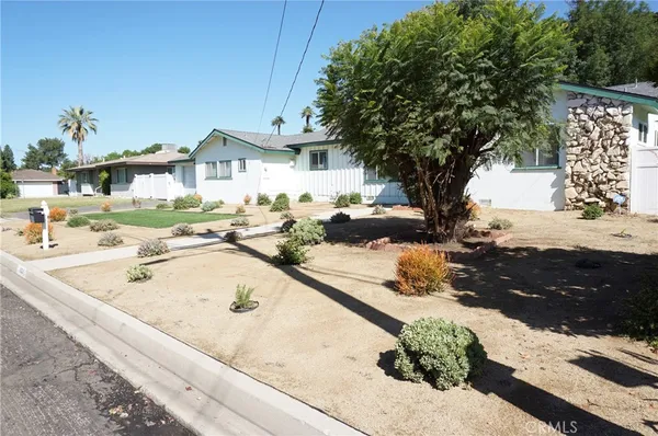 $3,850 | 18243 Superior Street, Northridge, CA 91325