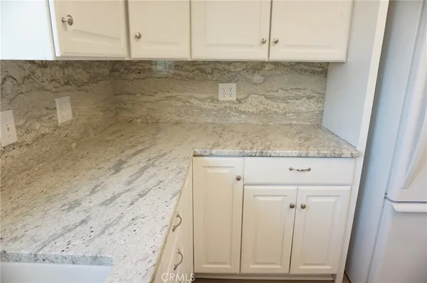 $3,850 | 18243 Superior Street, Northridge, CA 91325