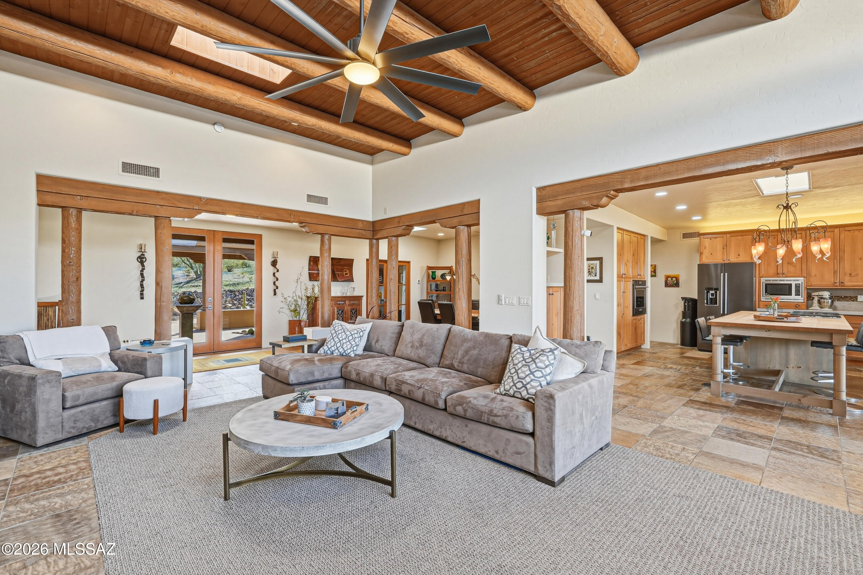 6060 North Abington Road Tucson, AZ 85743 - Photo 8 of 47 Post and beam details