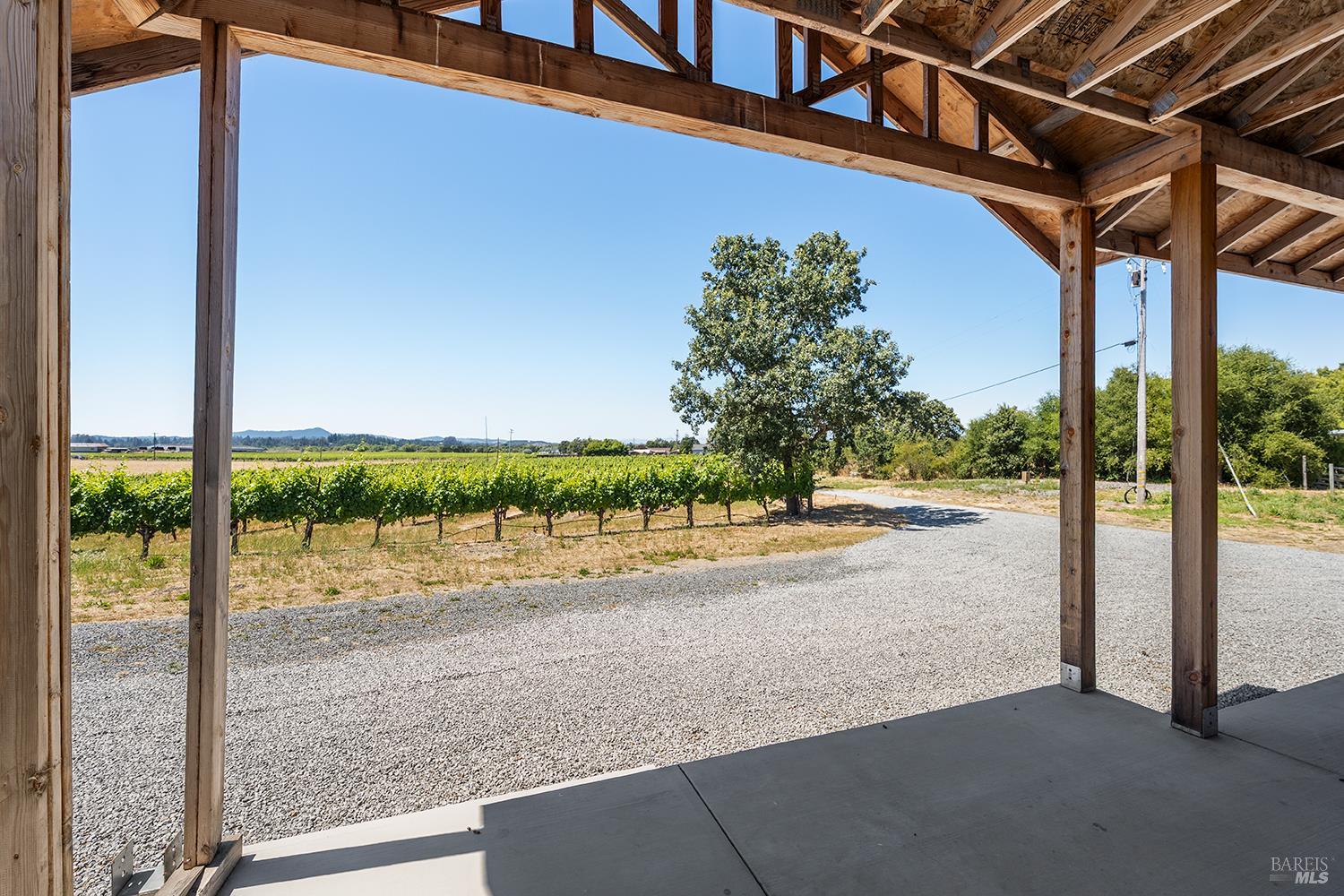 5726 Hall Road Santa Rosa, CA 95401 - Photo 14 of 27