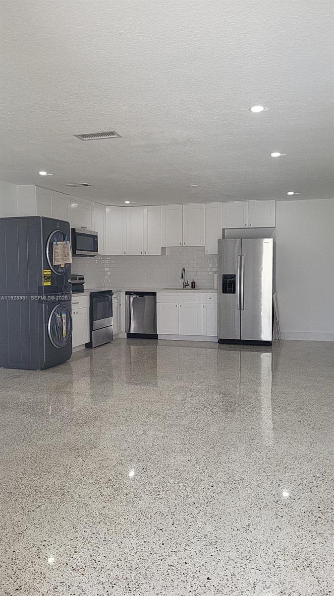 9228 Southwest 37th Street, Unit 9228 Miami, FL 33165 - Photo 5 of 25