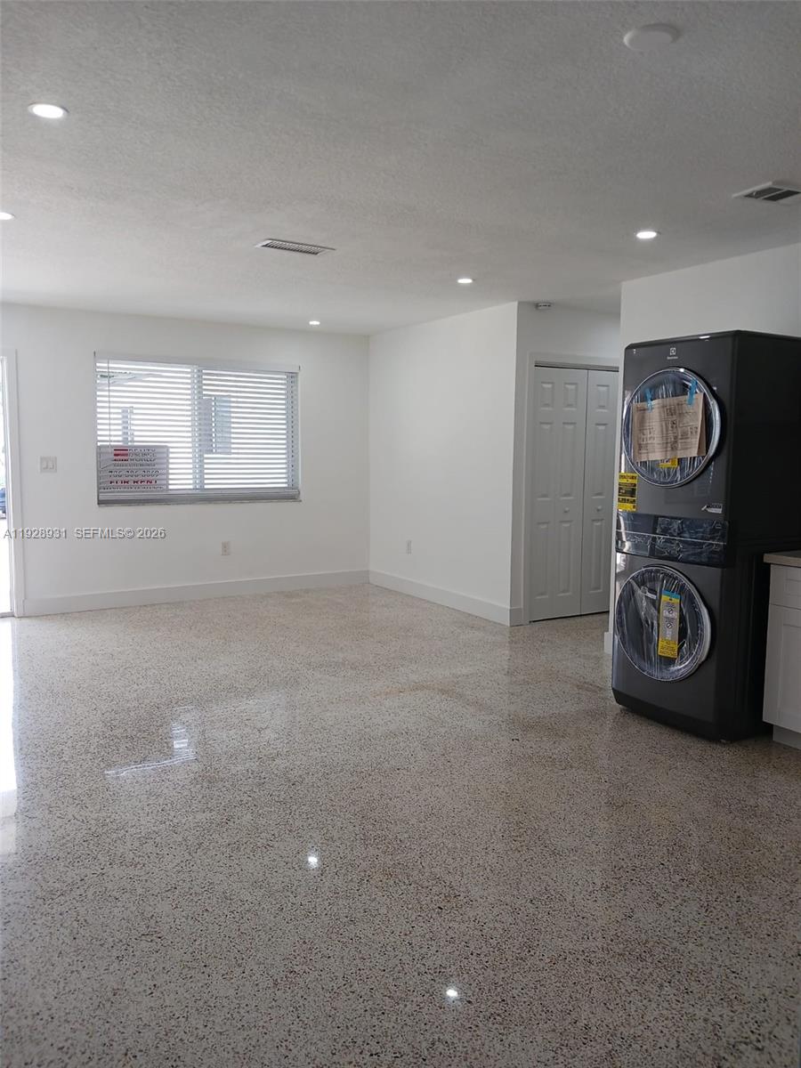 9228 Southwest 37th Street, Unit 9228 Miami, FL 33165 - Photo 8 of 25 a view of empty room