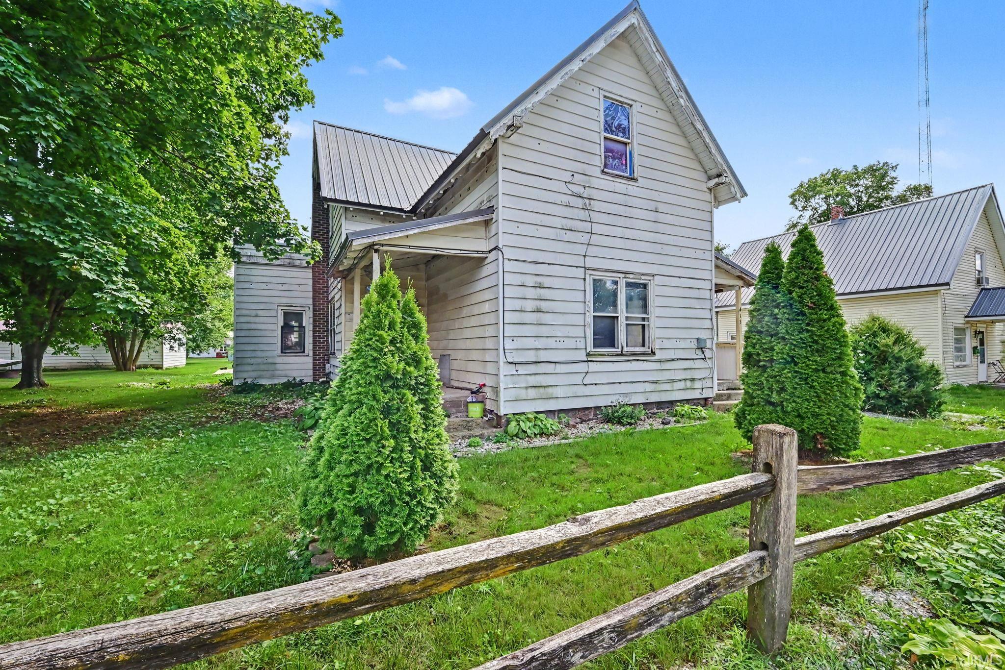 413 East 14th Street Rochester, IN 46975 - Photo 4 of 17