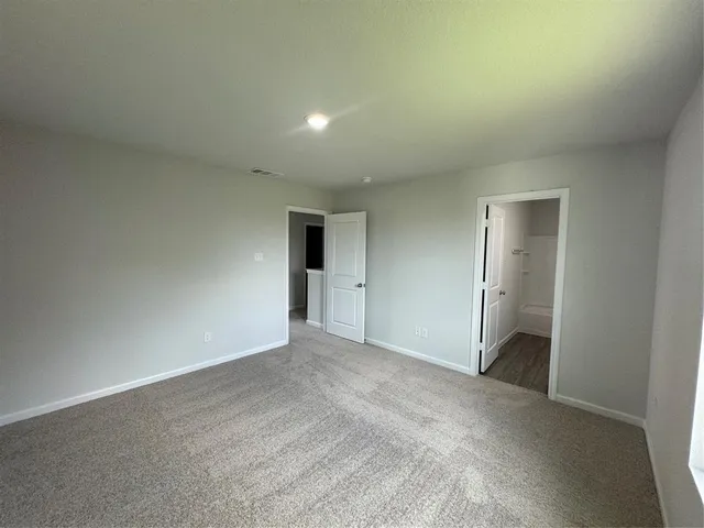 $2,400 | 541 Tall Meadow Drive, Cleburne, TX 76031