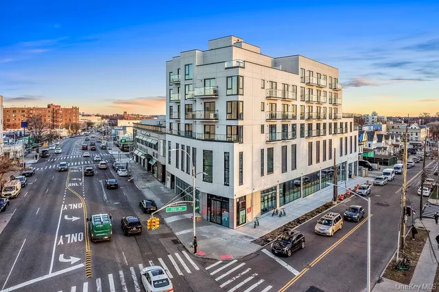 $610,500 | 150-02 Northern Boulevard, Unit 4J | Murray Hill - Flushing