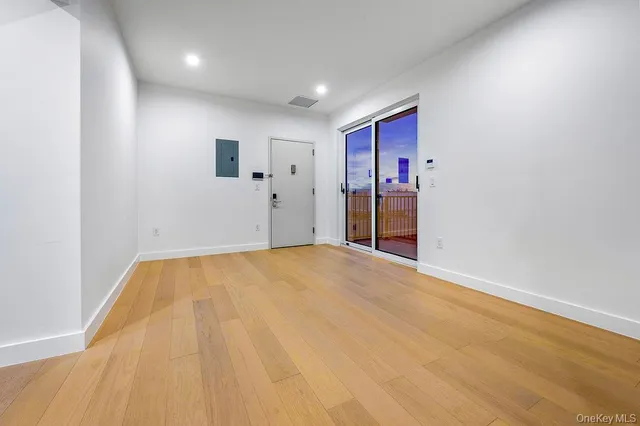 $610,500 | 150-02 Northern Boulevard, Unit 4J | Murray Hill - Flushing