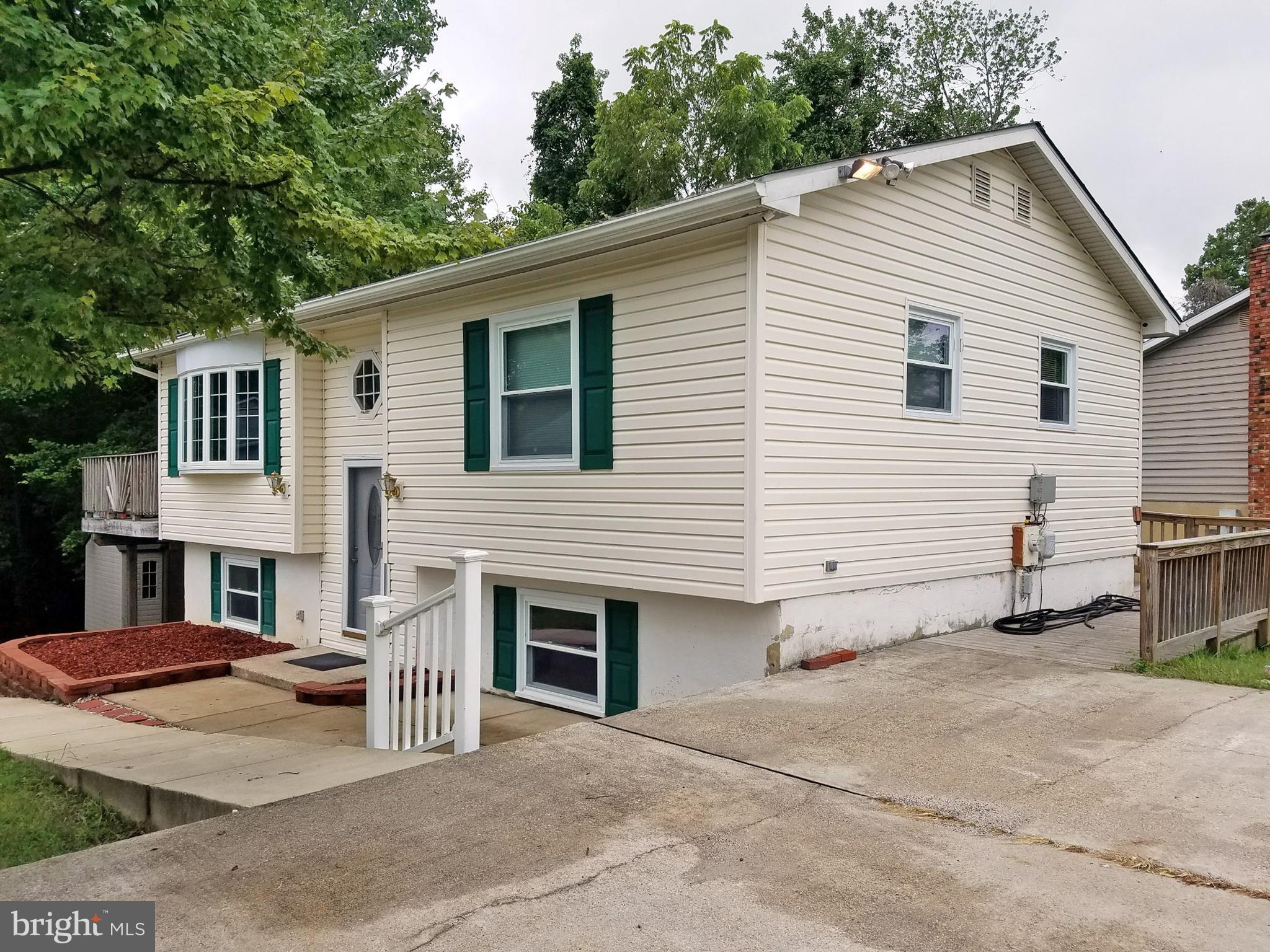 14 Johnson Road Pasadena, MD 21122 - Photo 1 of 13 Exterior (Front)