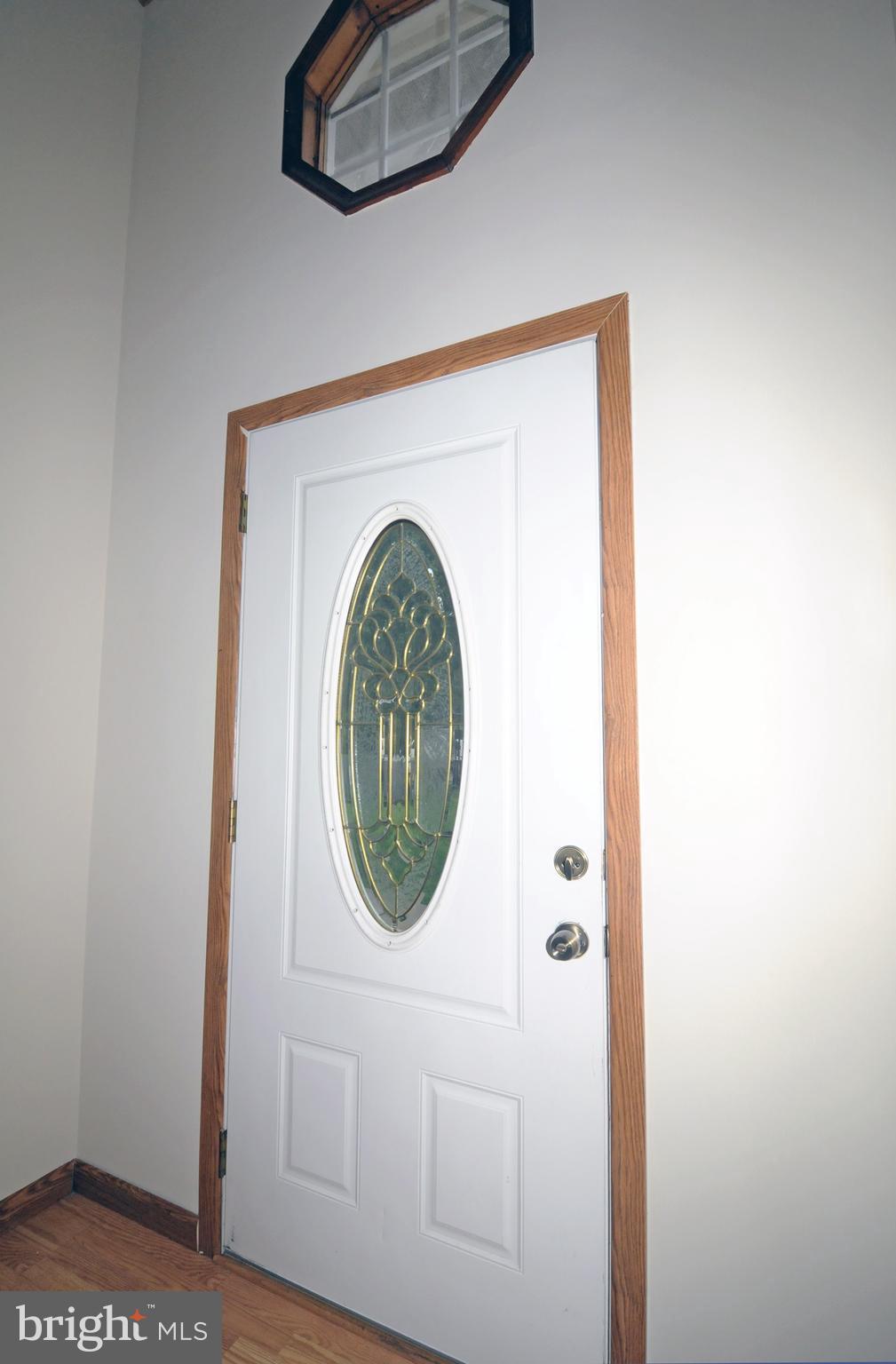 14 Johnson Road Pasadena, MD 21122 - Photo 2 of 13 Foyer