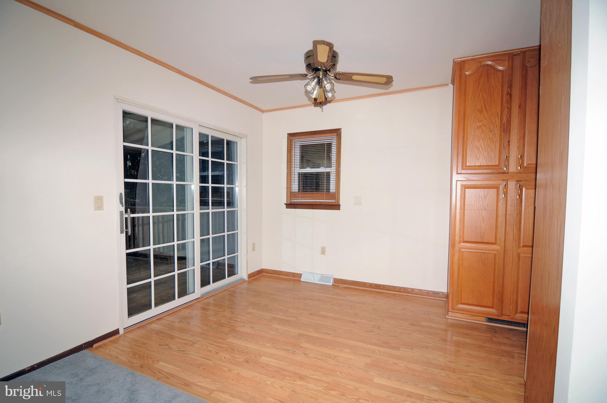 14 Johnson Road Pasadena, MD 21122 - Photo 4 of 13 Dining Room