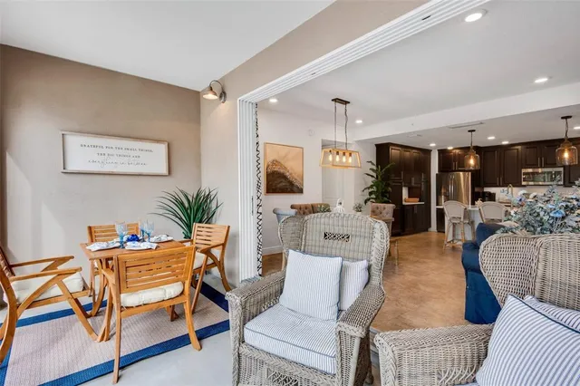 $675,000 | 395 Aruba Circle, Unit 101, Bradenton, FL 34209