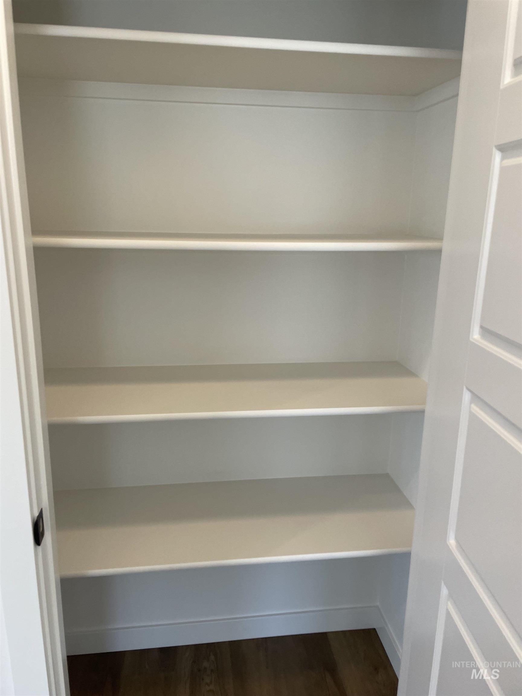 916 Kenbrook Loop Twin Falls, ID 83301 - Photo 25 of 30 View of closet