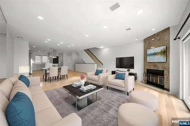 $600,000 | 300 Gorge Road, Unit 38, Cliffside Park, NJ 07010