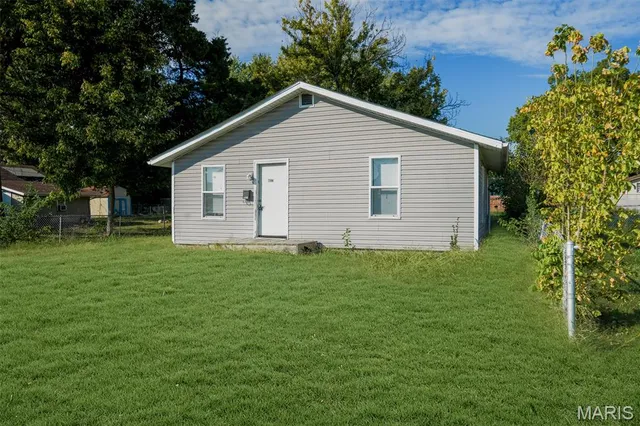 $64,900 | 4023 Braden Street, Granite City, IL 62040