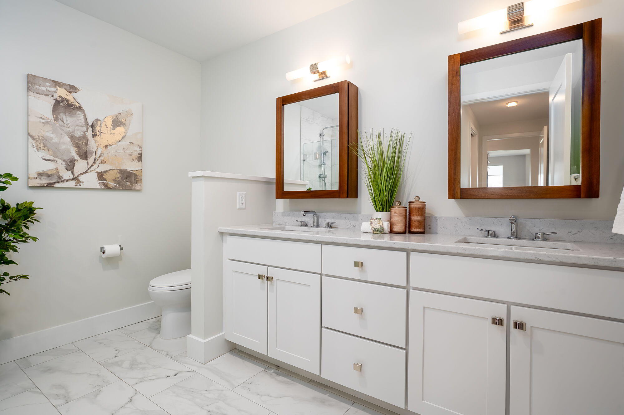 387 Commercial Street, Unit 322 Portland, ME 04101 - Photo 19 of 46 Primary bathroom