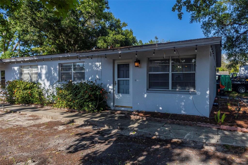 3073 Pine Tree Avenue Largo, FL 33771 - Photo 5 of 18
