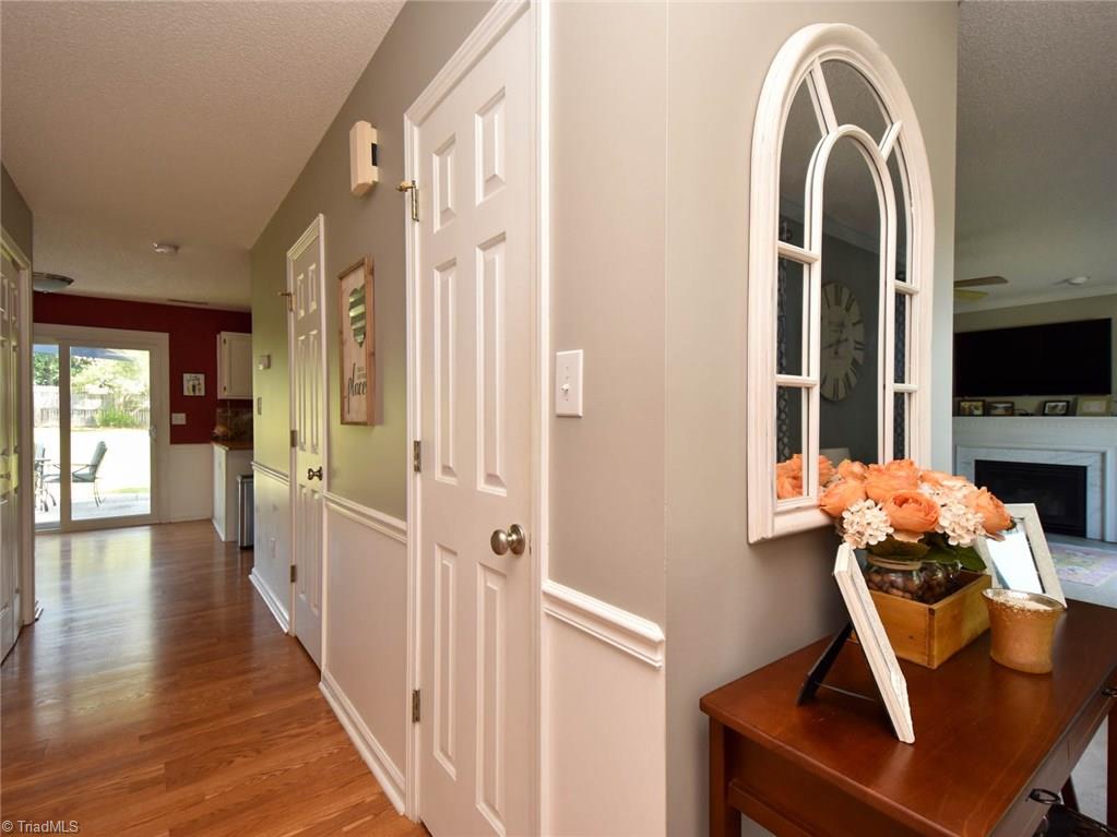 6235 Spring Park Road Clemmons, NC 27012 - Photo 2 of 30 Gallery Image 2