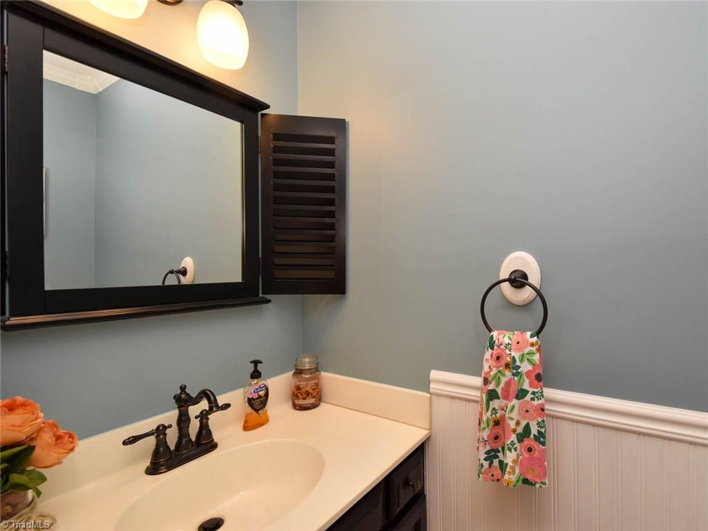 6235 Spring Park Road Clemmons, NC 27012 - Photo 15 of 30 Gallery Image 15