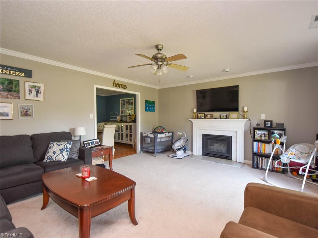 6235 Spring Park Road Clemmons, NC 27012 - Photo 4 of 30 Gallery Image 4