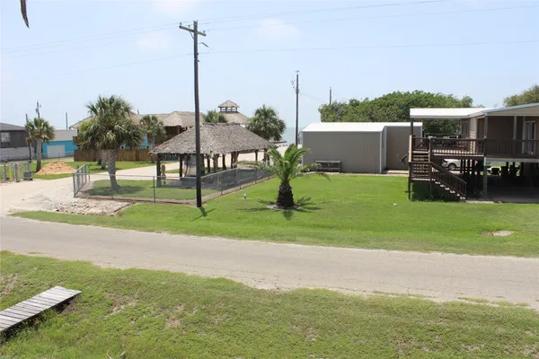 $175,000 | 2641 Cr 312 Palacios Tx 77979, Palacios, TX 77465